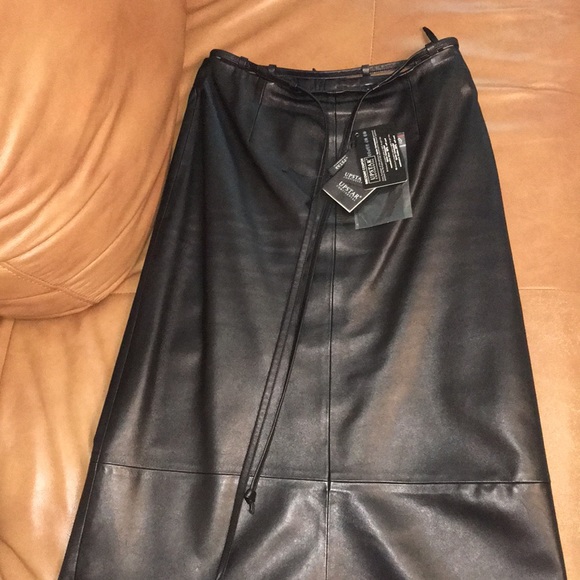Genuine Leather Skirt from Upstar Continental purchased in June 2008 - Picture 14 of 17